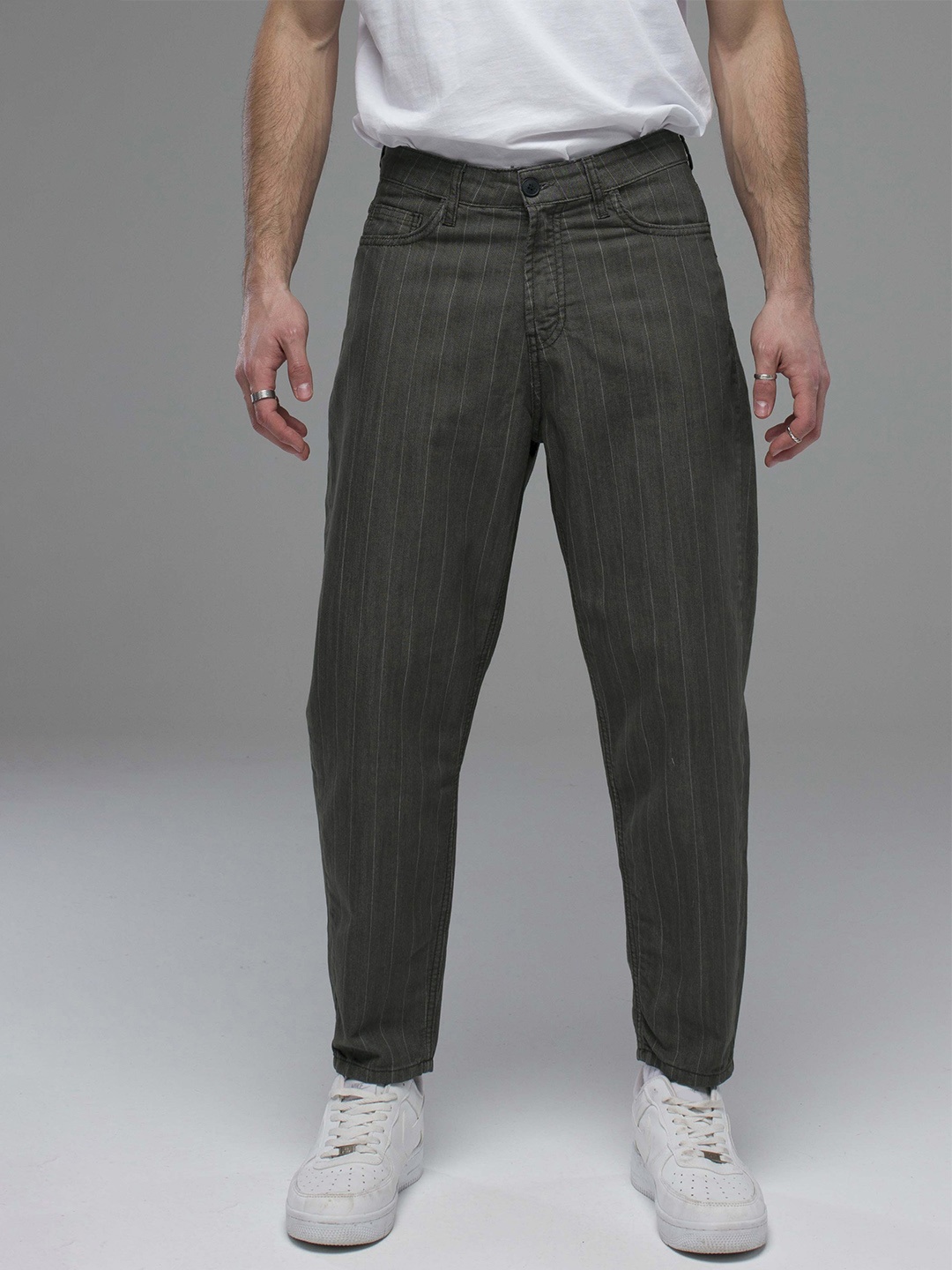 

catch Men Tapered Fit Striped Stretchable Jeans, Olive