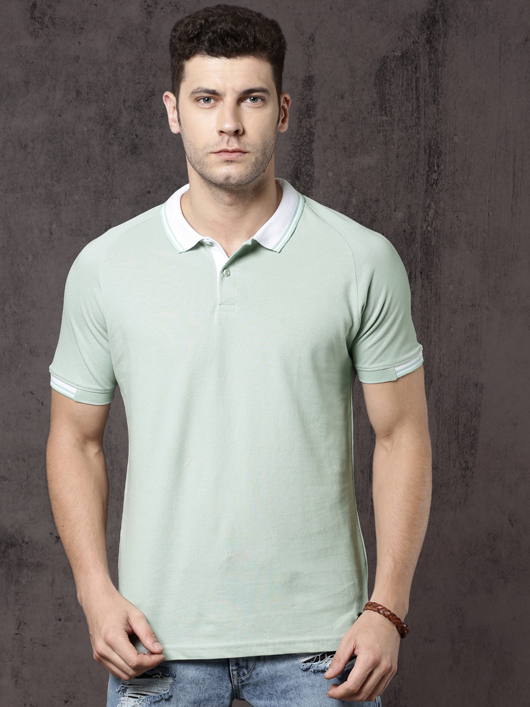 

Roadster Men Sea Green Solid Polo Collar T-shirt