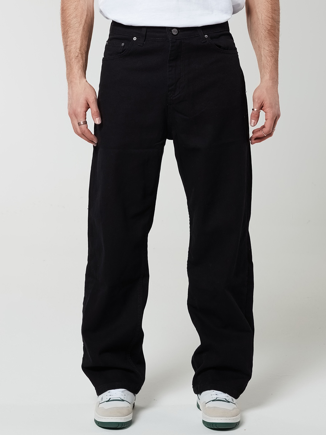 

catch Men Relaxed Fit Stretchable Jeans, Black