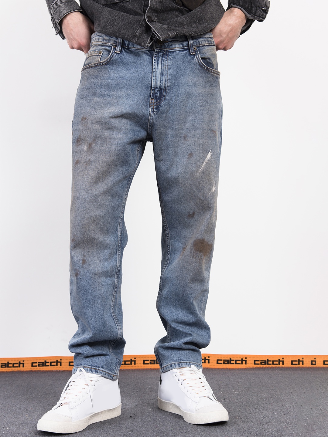 

catch Men Relaxed Fit Light Fade Painted Stretchable Jeans, Blue