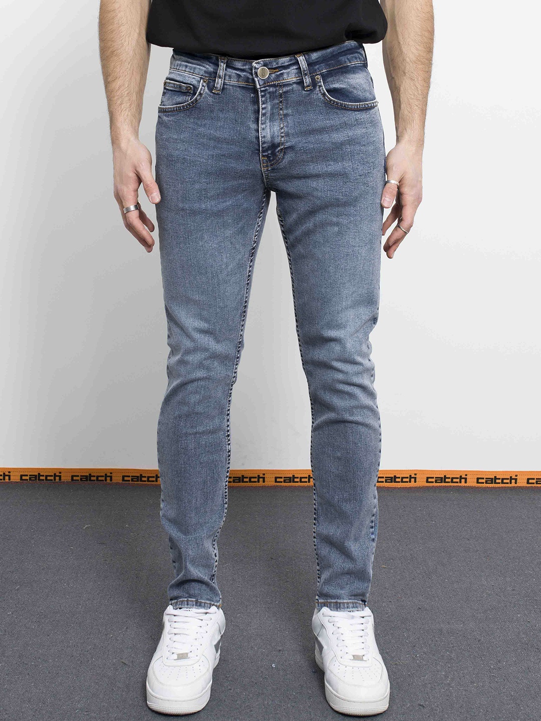 

catch Men Slim Fit Light Fade Jeans, Navy blue
