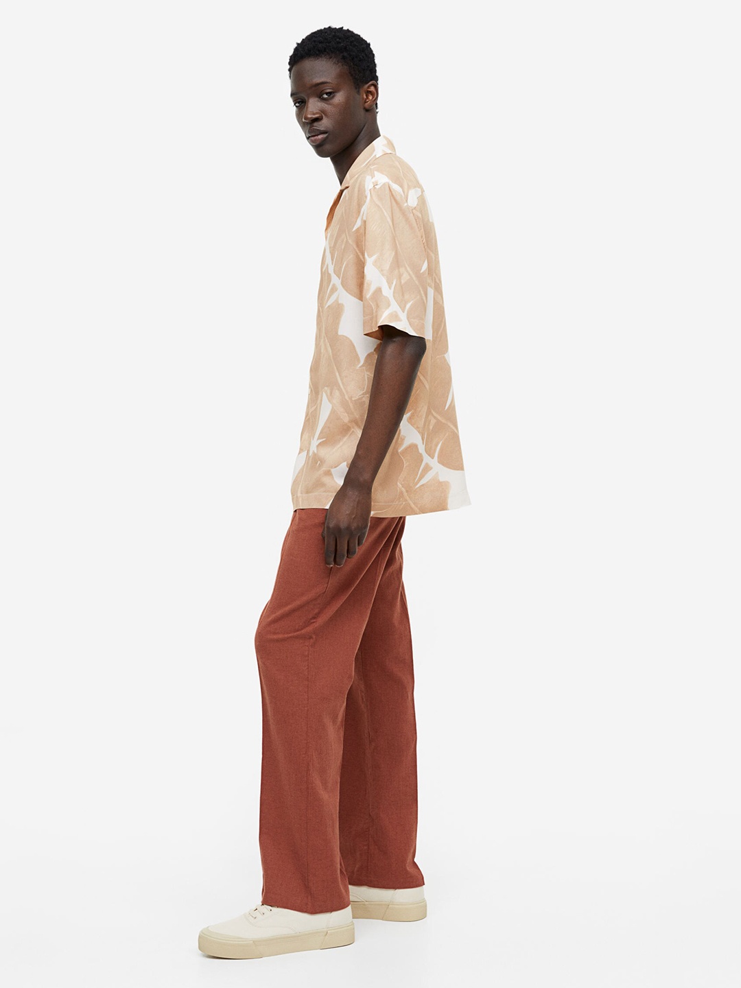 

H&M Men Relaxed Fit Patterned Resort Shirt, Beige