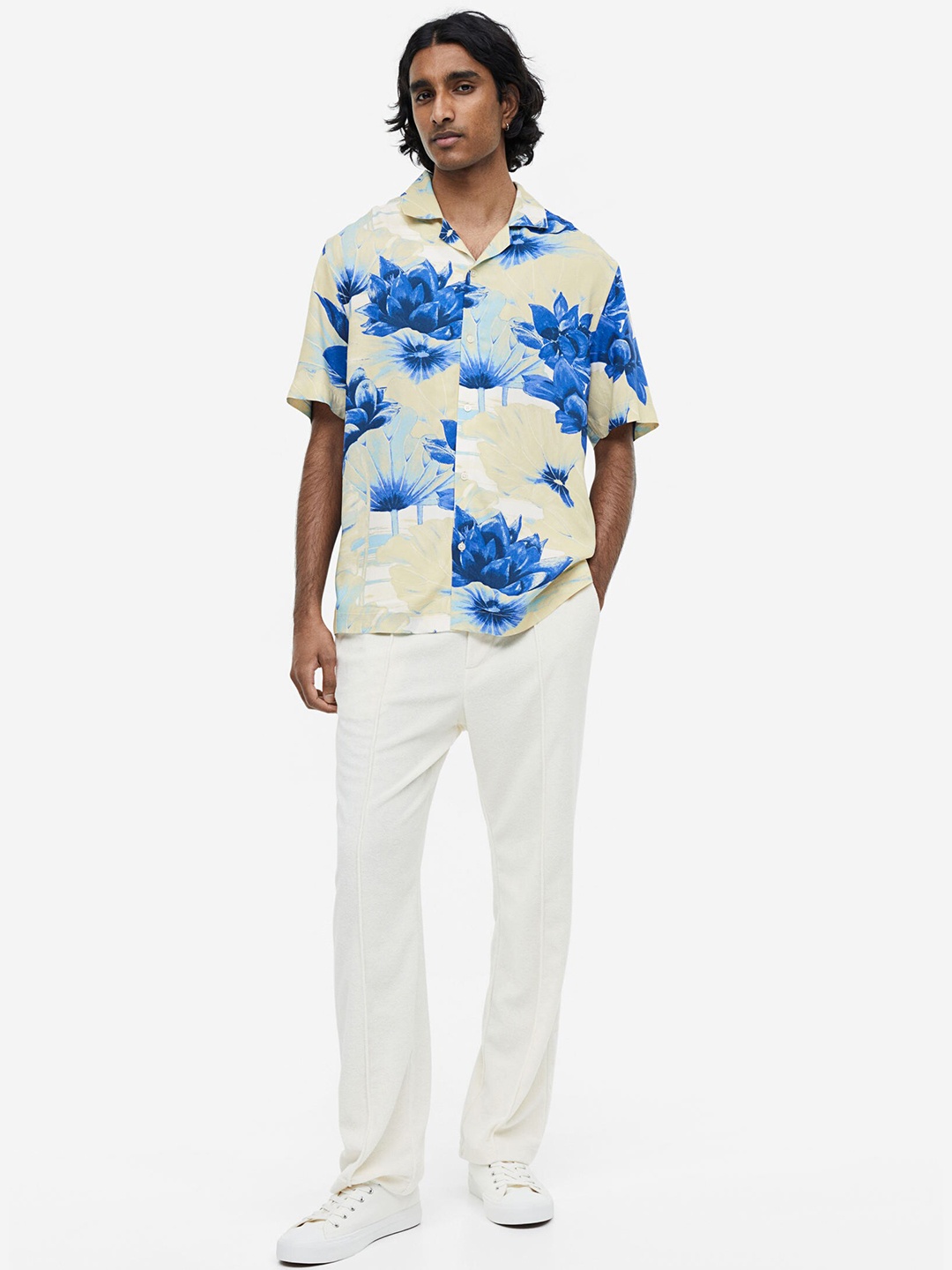 

H&M Men Relaxed Fit Patterned Resort Shirt, Beige