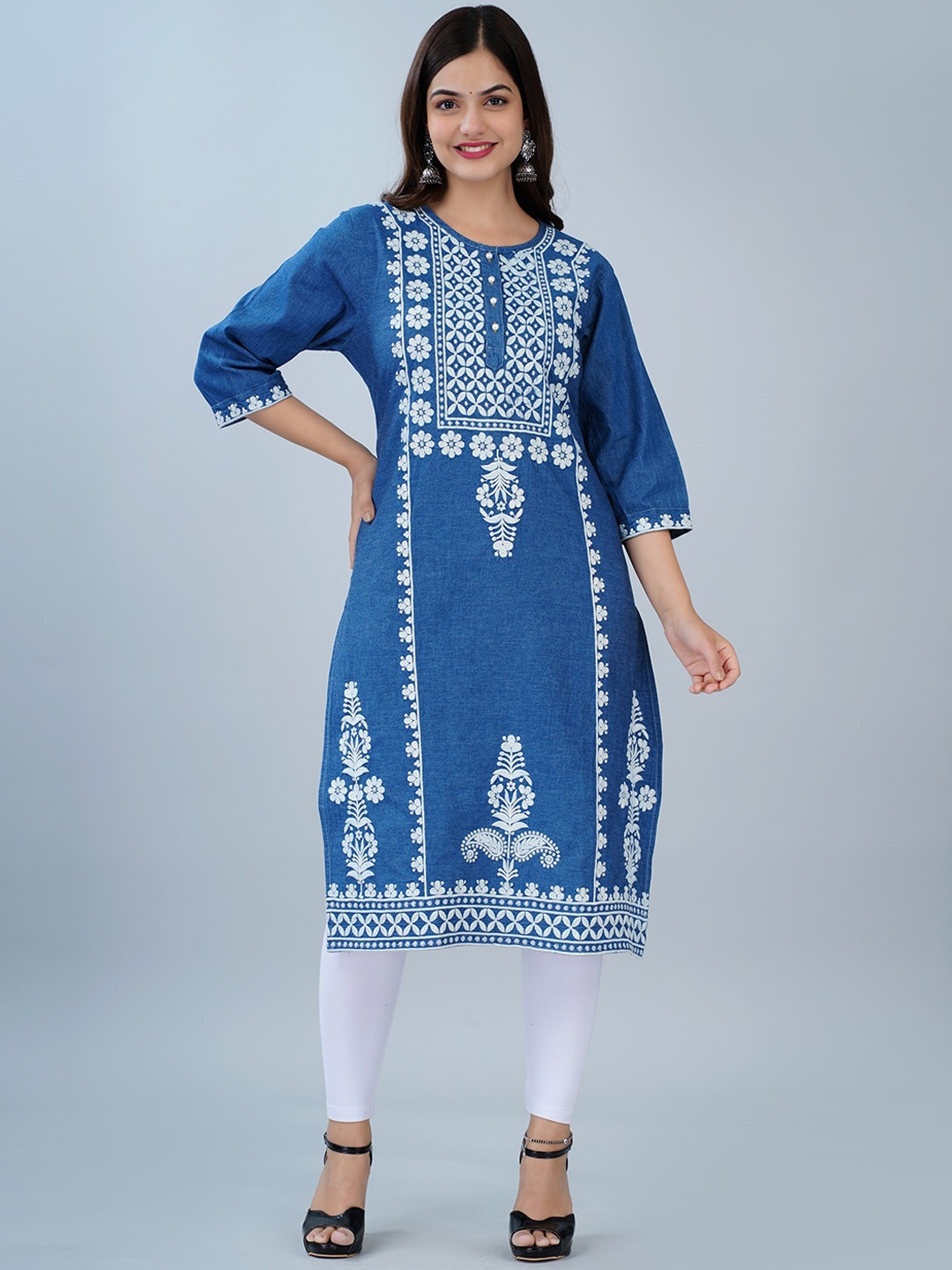 

SUMAVI-FASHION Ethnic Motifs Embroidered Denim Kurta, Blue