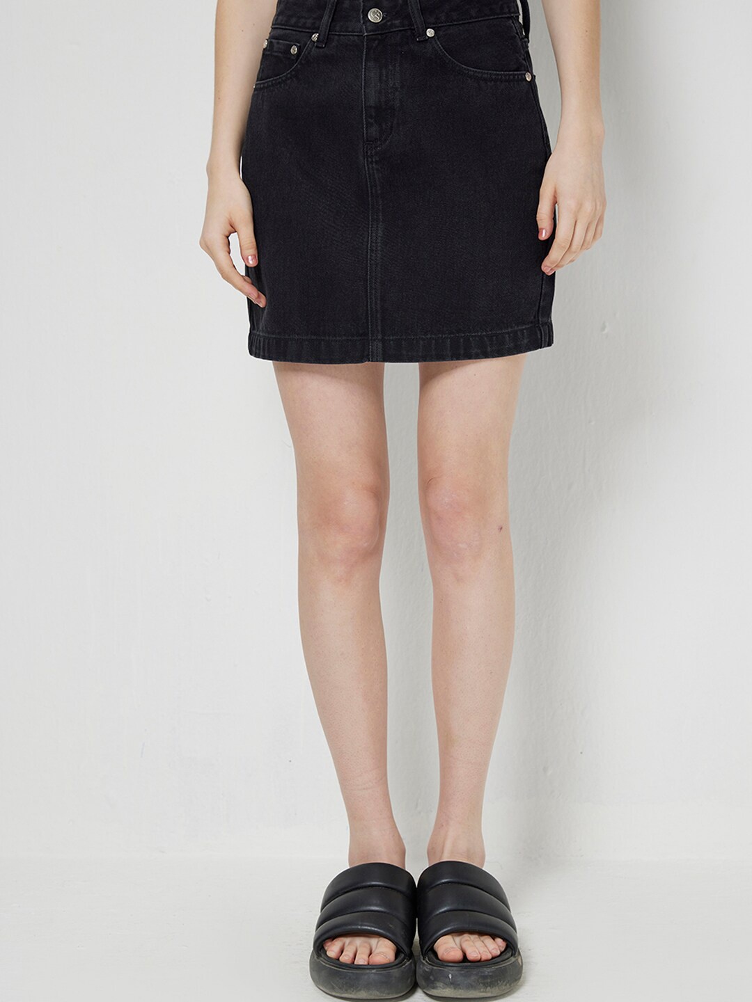 

COVER STORY Denim Straight Mini Skirt, Black