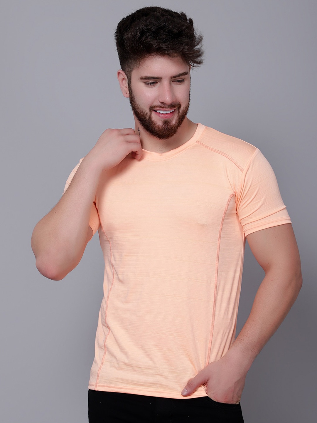 

DIAZ Round Neck T-Shirt, Peach