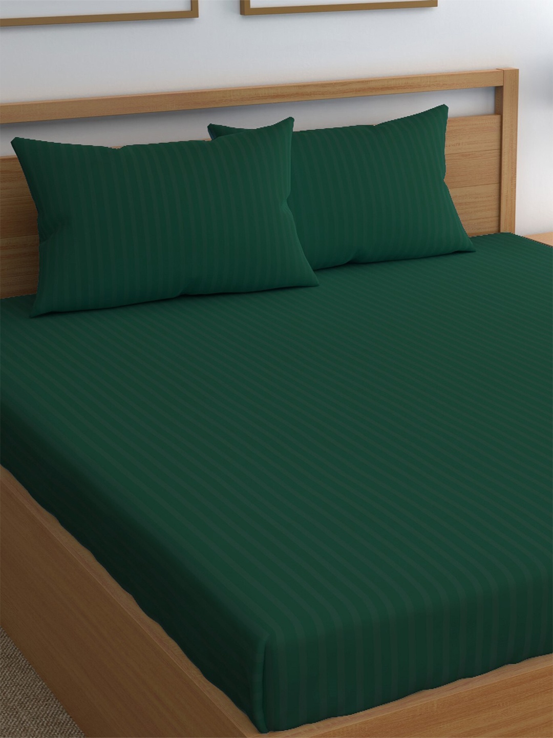 CHHAVI INDIA Green Striped 210 TC Queen Bedsheet With 2 Pillow Covers