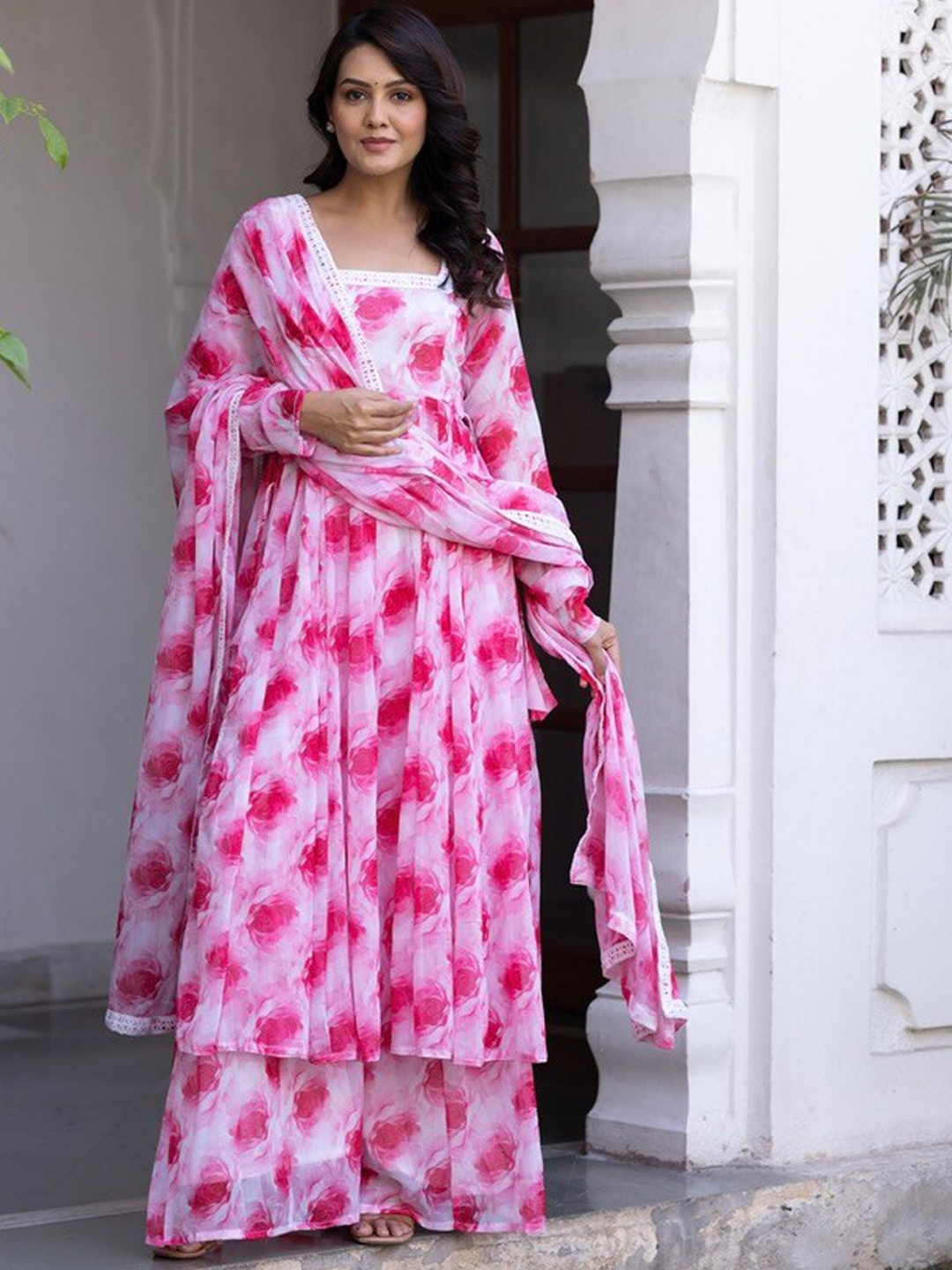 

OneWe Floral Printed Square Neck Anarkali Kurta With Sharara & Dupatta, White