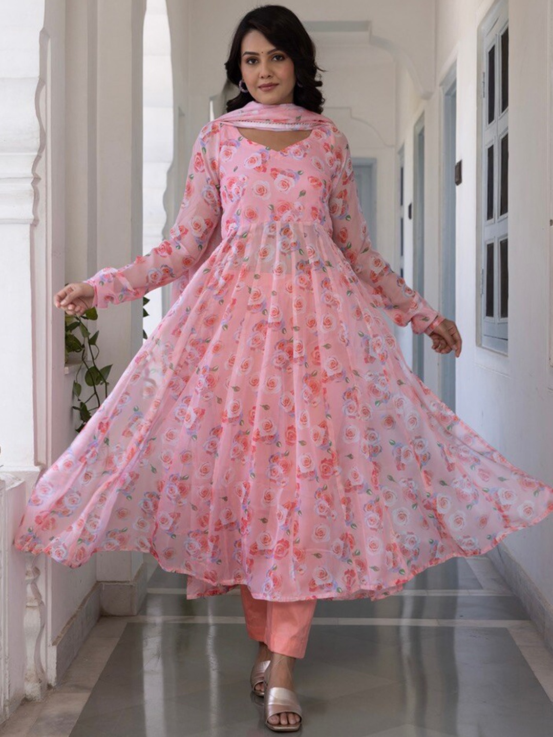 

OneWe Floral Printed A-Line Kurta With Trousers & Dupatta, Peach