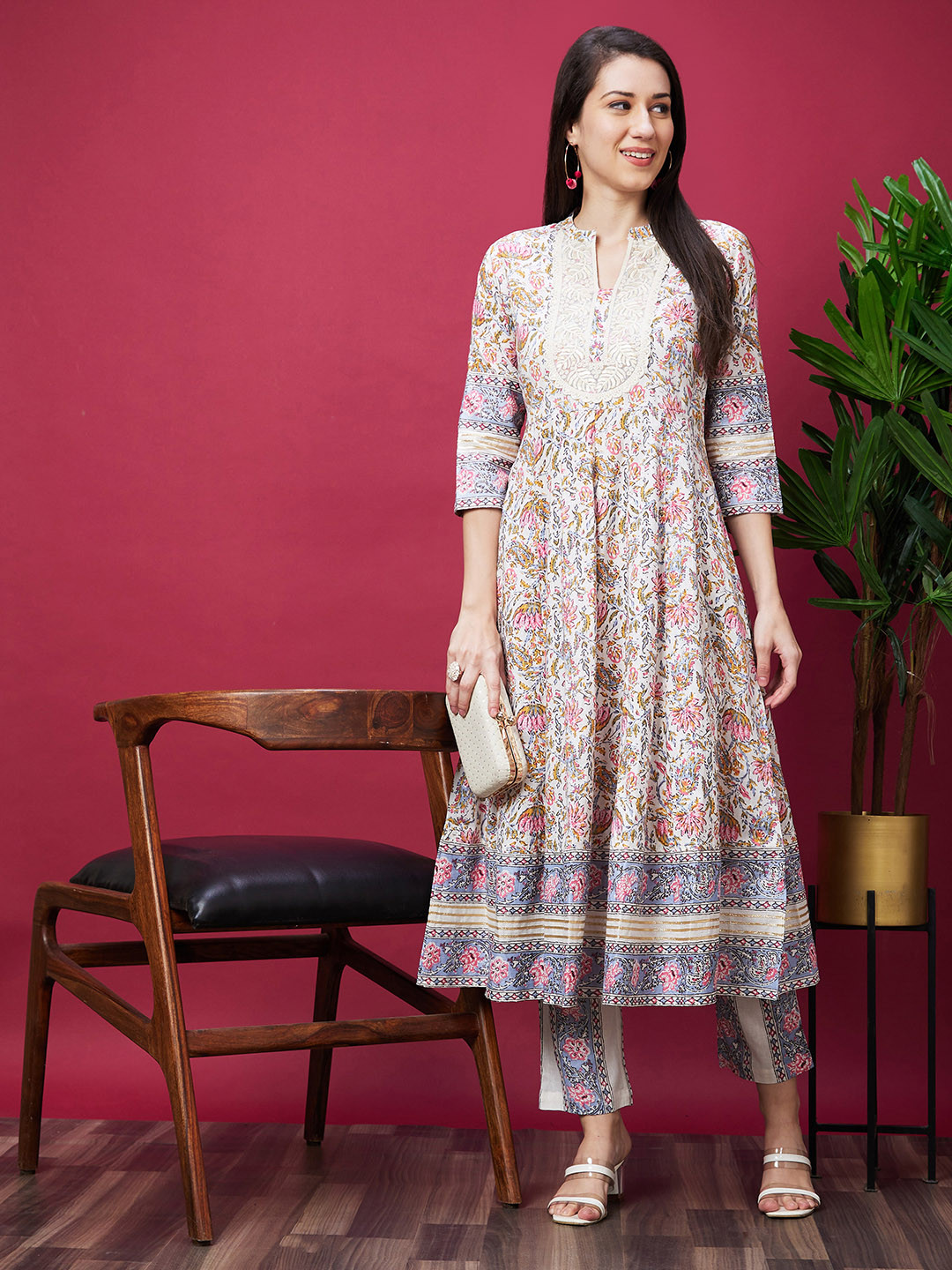 

Globus Women Floral Printed Lace Yoke Anarkali Kurta & Pants Set, White