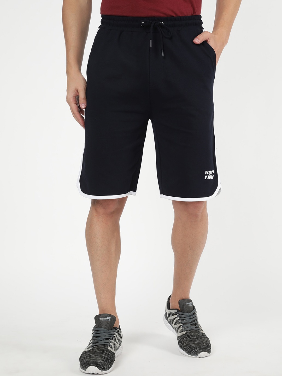 

R&B Men Mid-Rise Casual Cotton Shorts, Blue