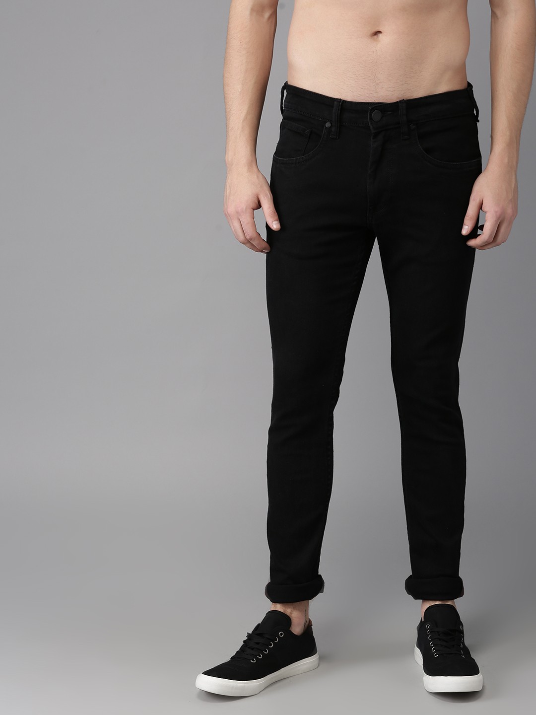 

Moda Rapido Men Black Skinny Fit Mid-Rise Clean Look Stretchable Jeans