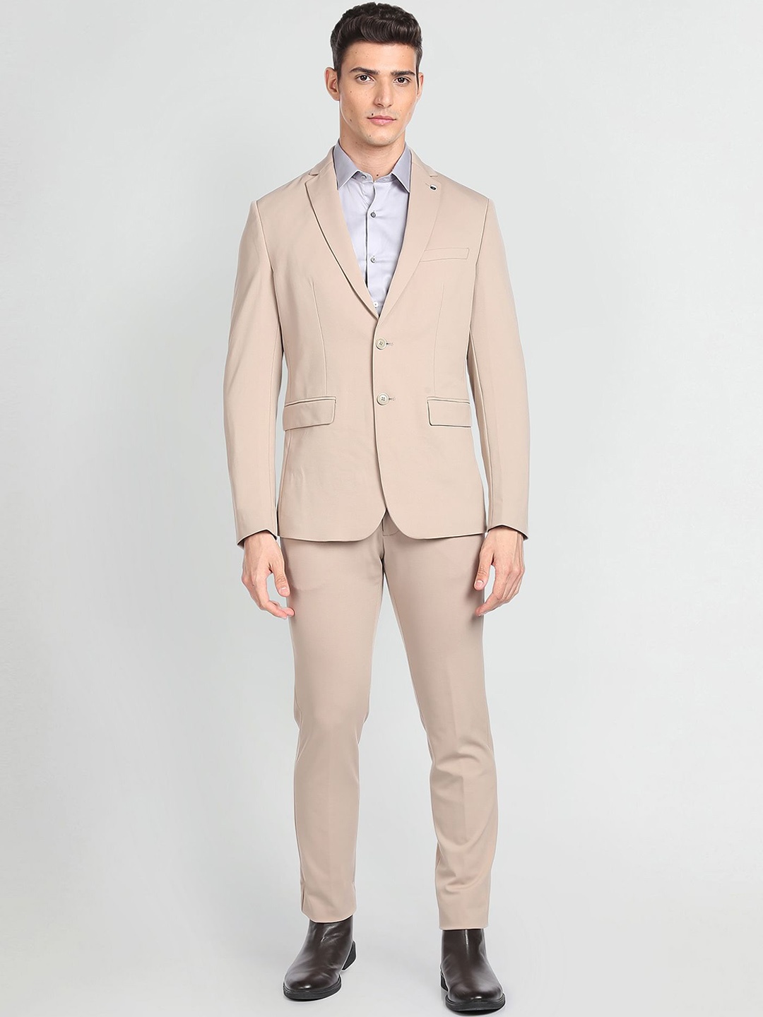 

Arrow Slim-Fit Single-Breasted Two-Piece Formal Suit, Beige