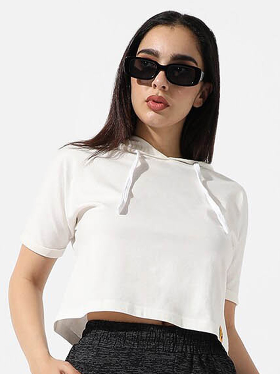 

Campus Sutra White Hooded Extended Sleeves Cotton Crop T-shirt