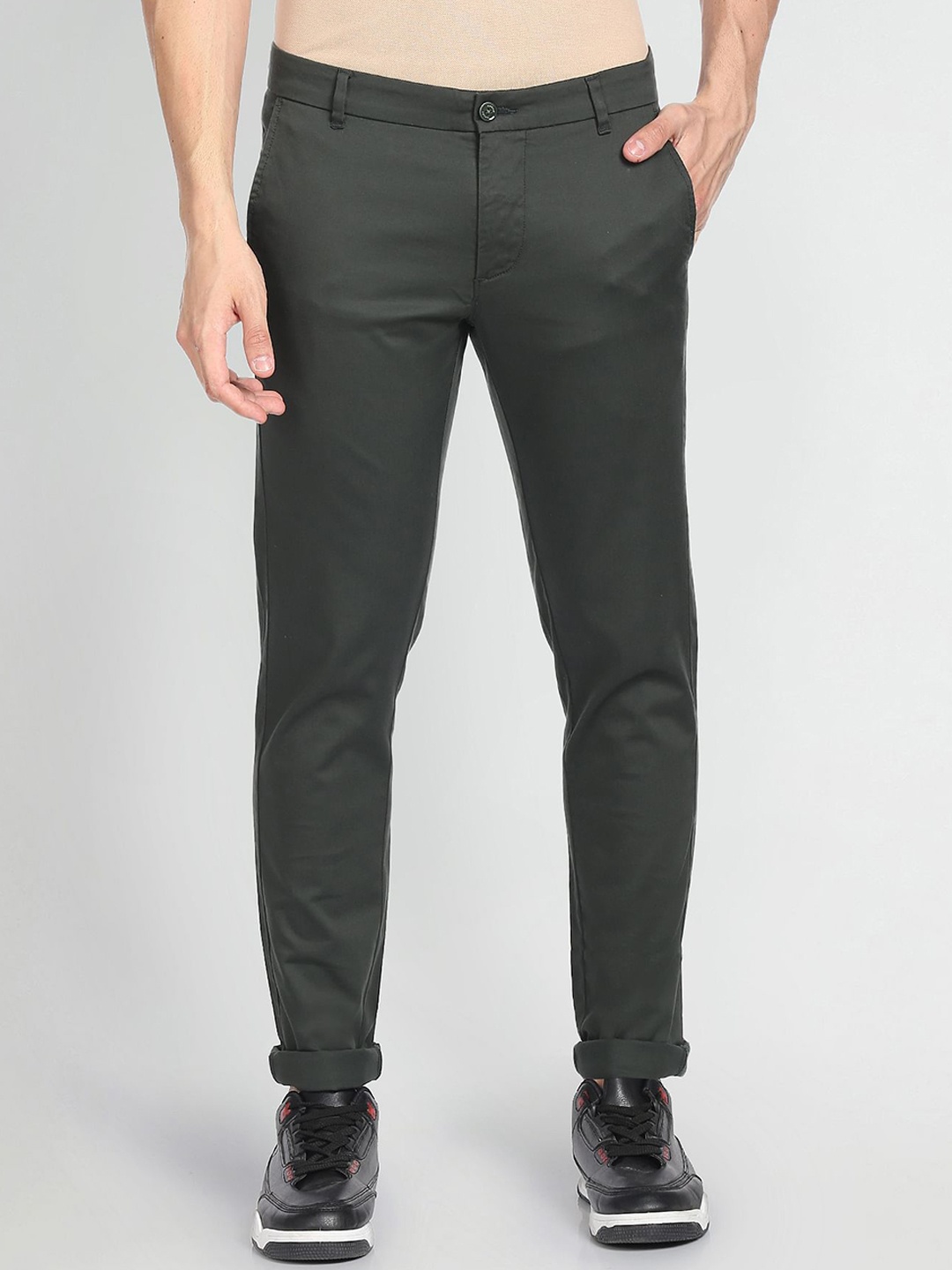

Arrow Sport Men Auto Flex Solid Casual Trousers, Olive