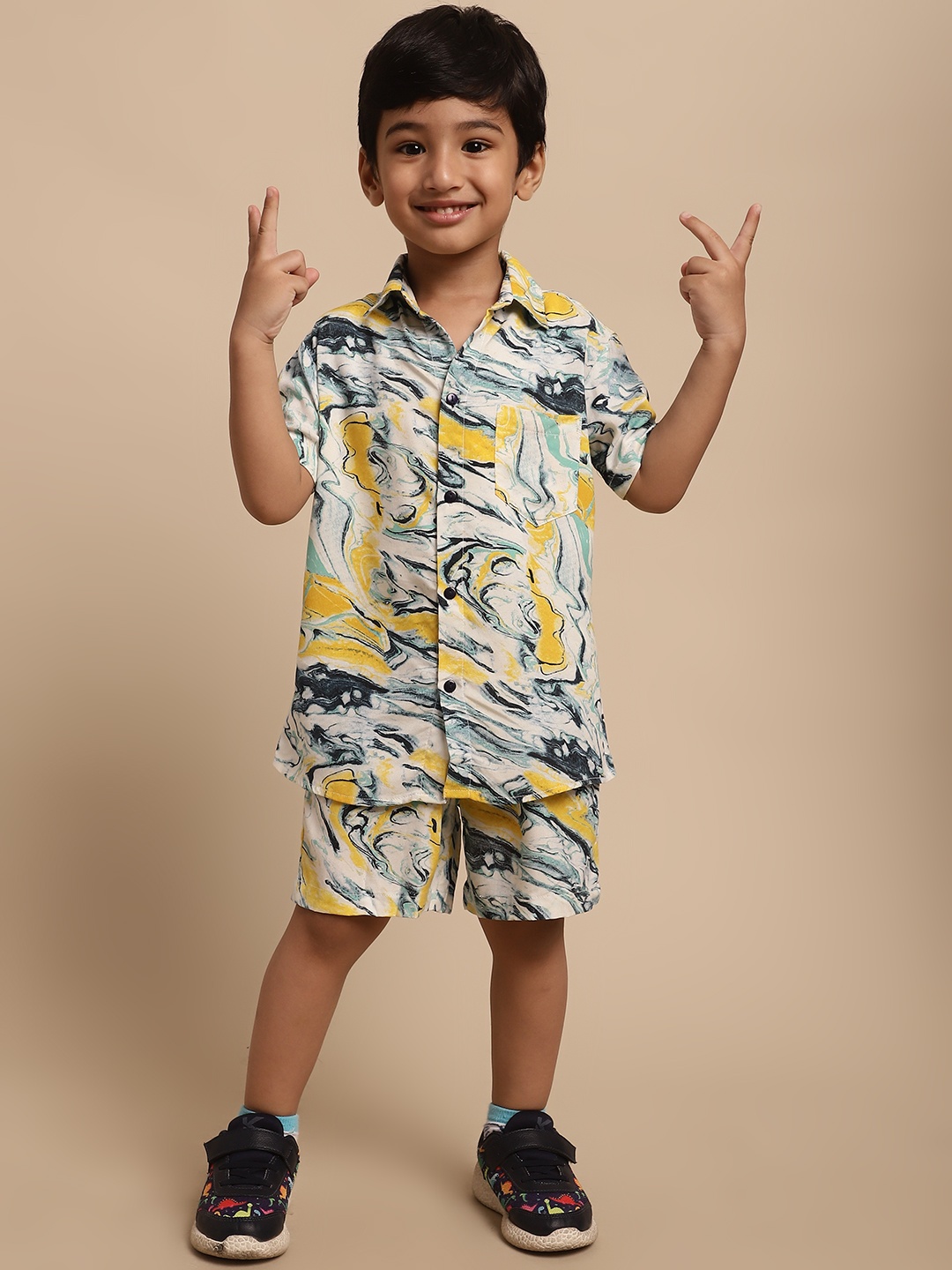 

Superminis Boys Printed Shirt with Shorts, Yellow