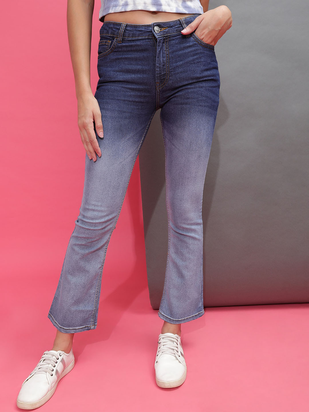 

Freehand by The Indian Garage Co Women High-Rise Heavy Fade Stretchable Bootcut Jeans, Blue