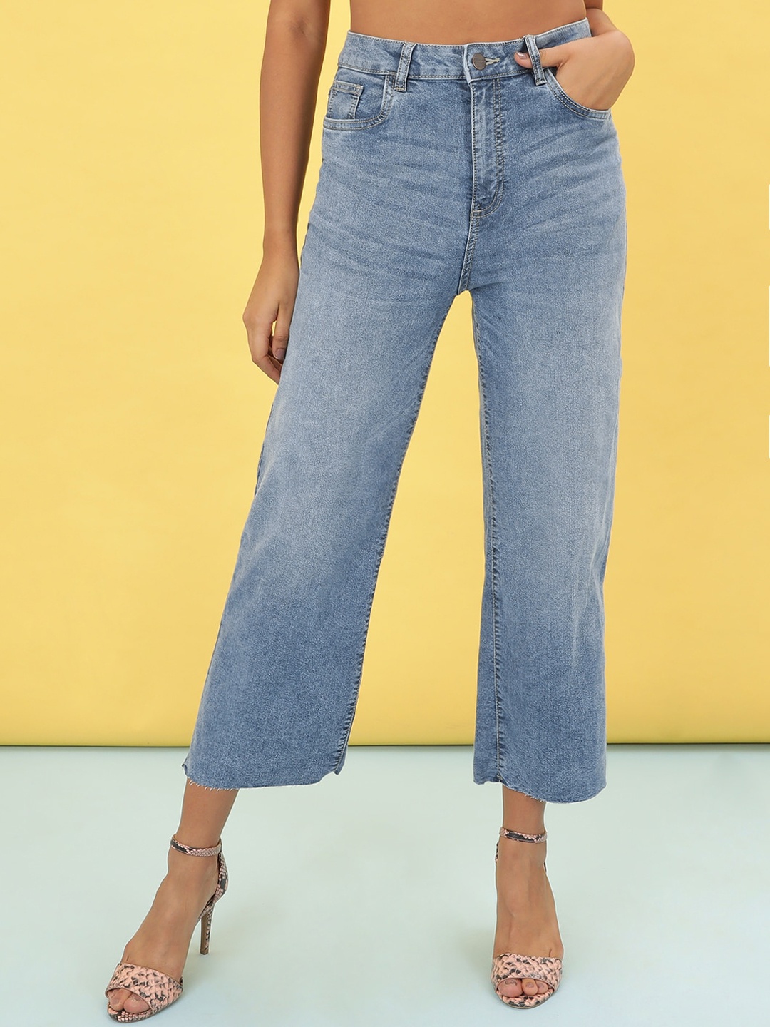 

Freehand Women Blue Wide Leg High-Rise Heavy Fade Jeans