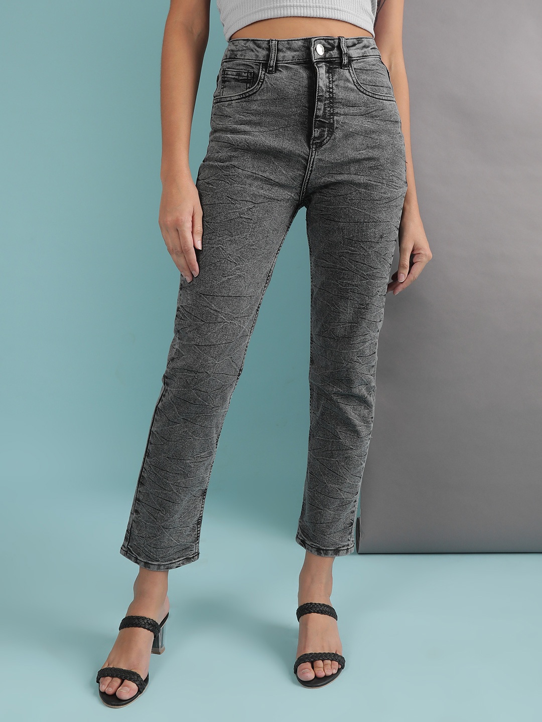 

Freehand by The Indian Garage Co Women Grey Straight Fit High-Rise Heavy Fade Clean Look Stretchable Jeans