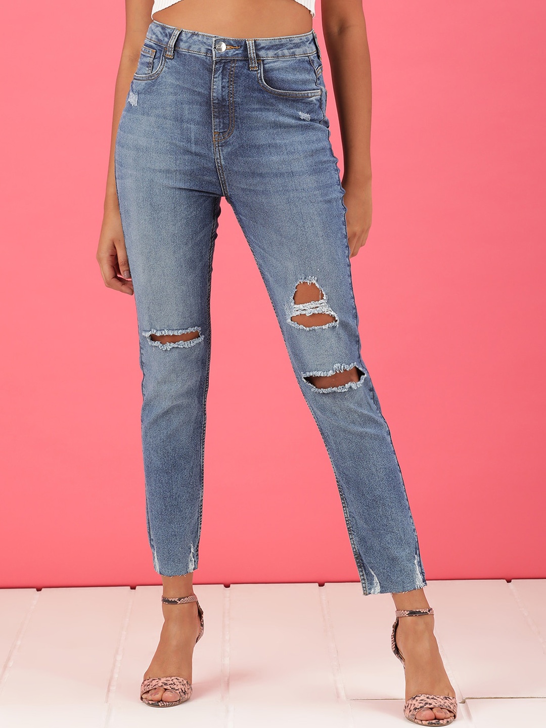 

Freehand by The Indian Garage Co Women Straight Fit Mid-Rise Slash Knee Stretchable Jeans, Blue