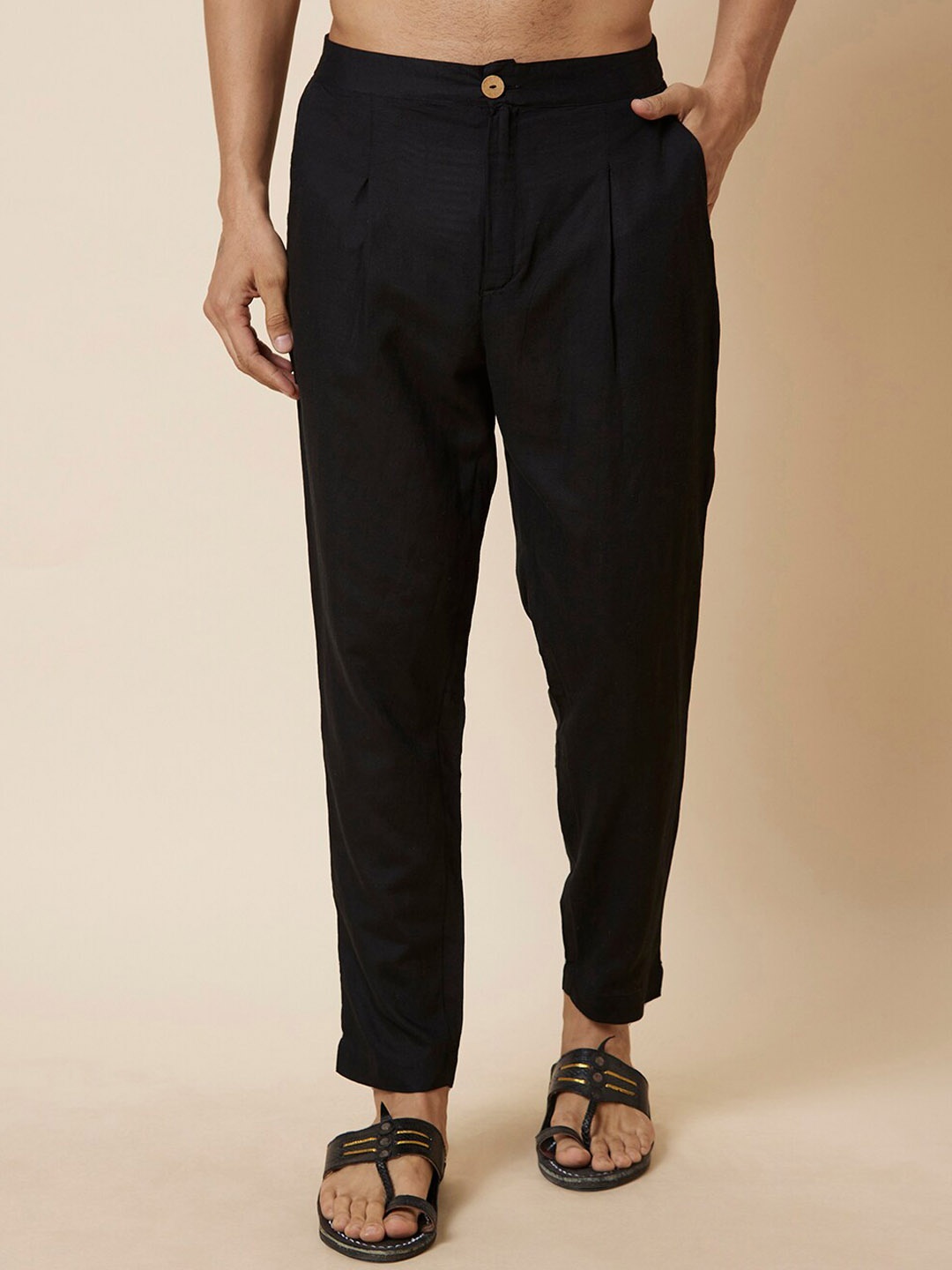 

Globus Men Black Mid-Rise Pleated Casual Pure Cotton Trousers