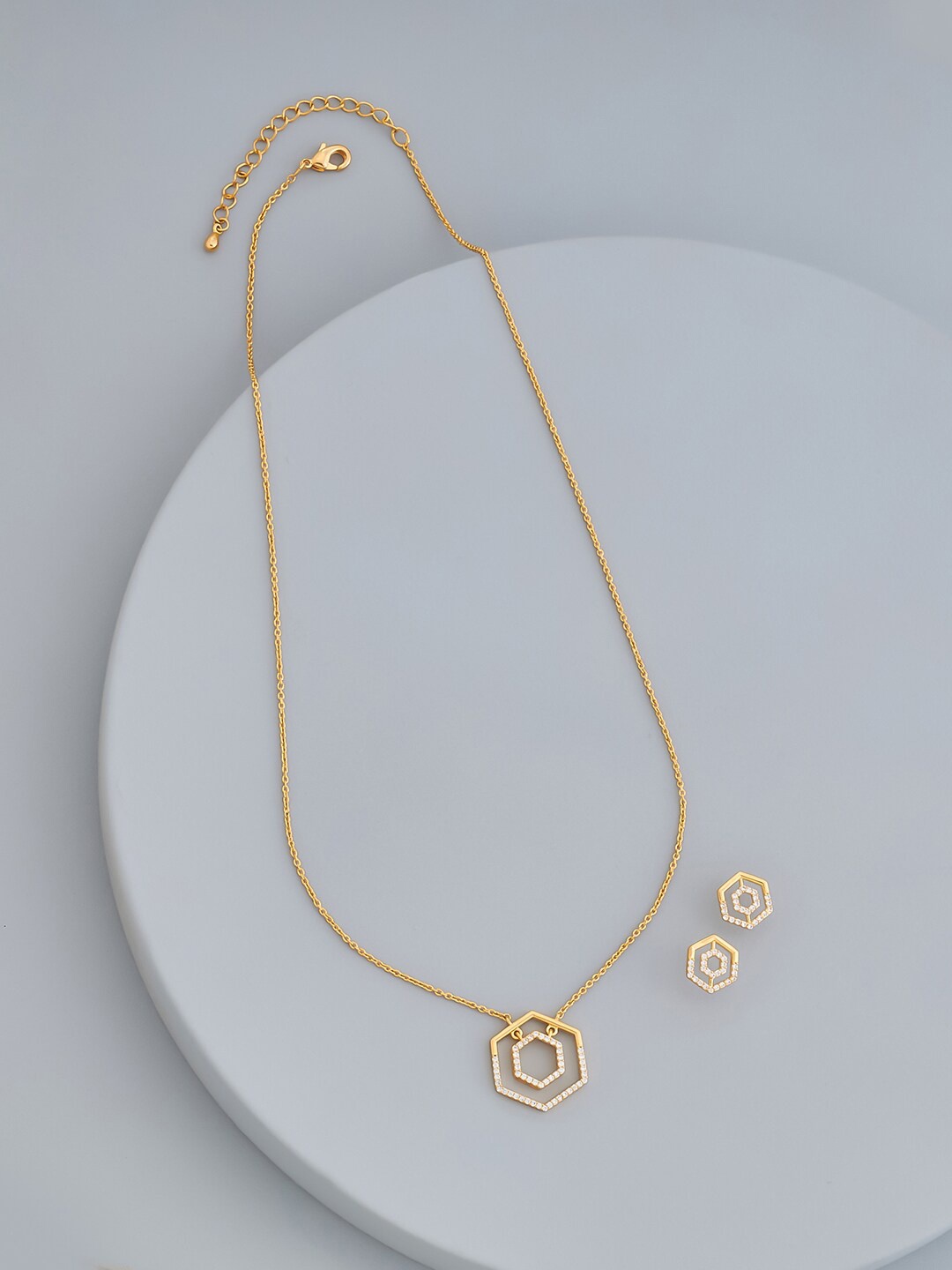 

Kushal's Fashion Jewellery Gold-Plated Stone-Studded Necklace & Earrings