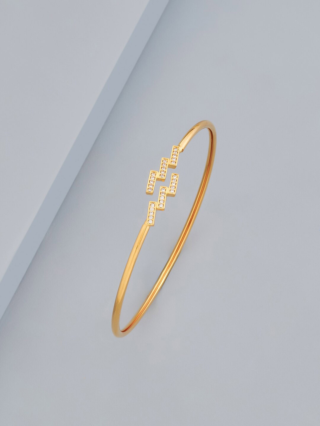 

Kushal's Fashion Jewellery Cubic Zirconia Gold-Plated Cuff Bracelet