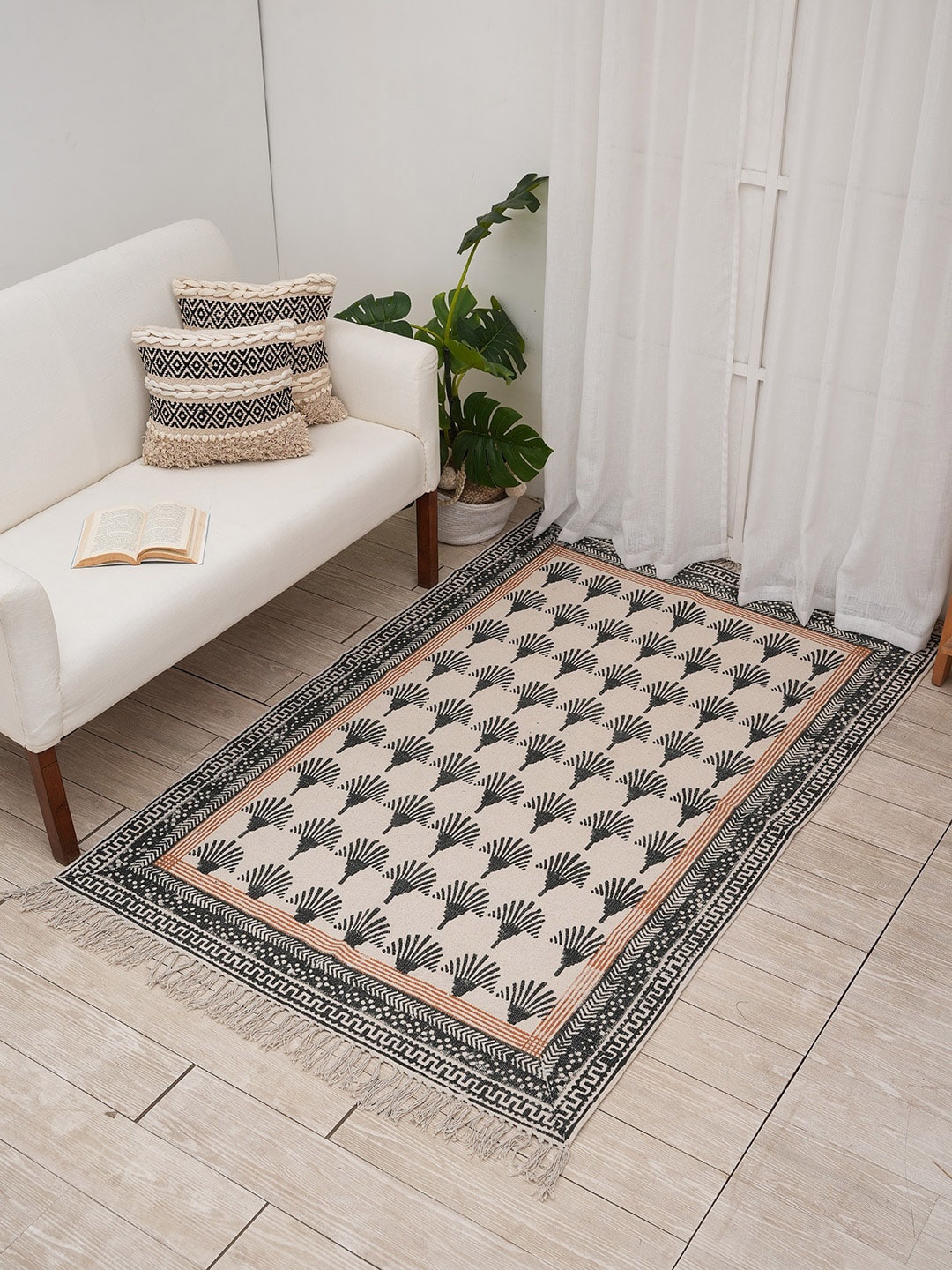 

Ariana Dari Grey & Beige Block Printed Pure Cotton Carpet