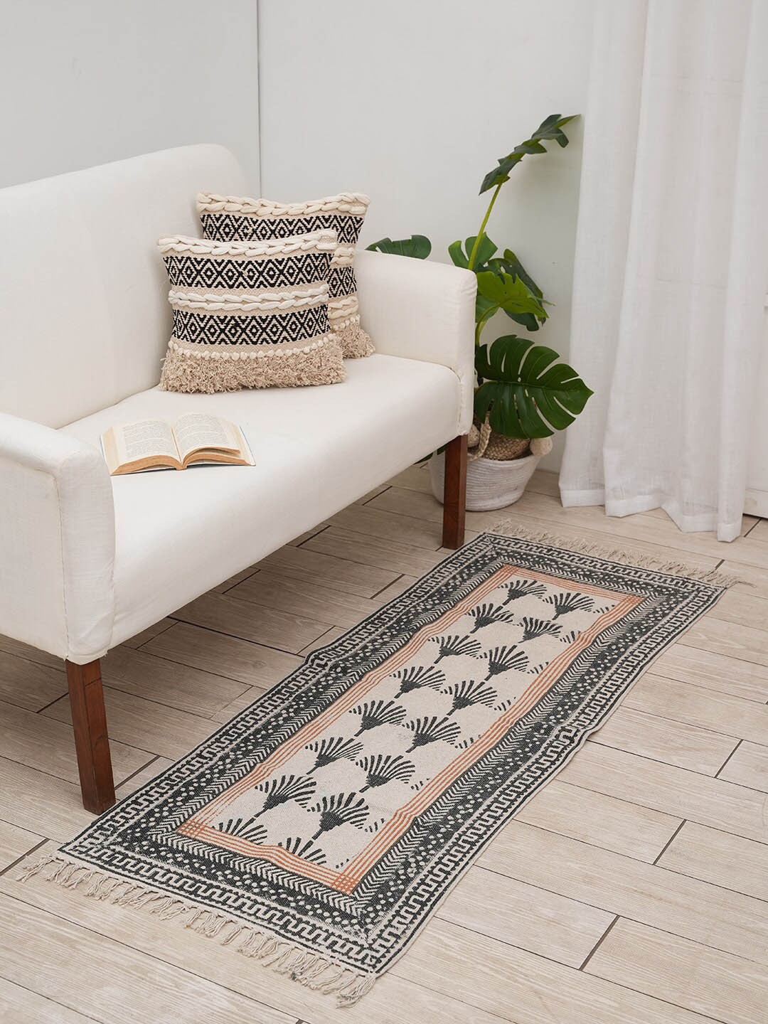 

Ariana Dari Black & Beige Block Printed Pure Cotton Carpet