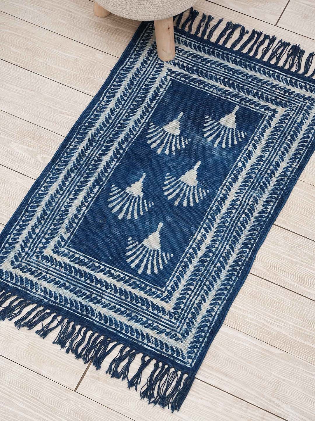

Ariana Dari Navy-Blue & White Block Printed Pure Cotton Carpet