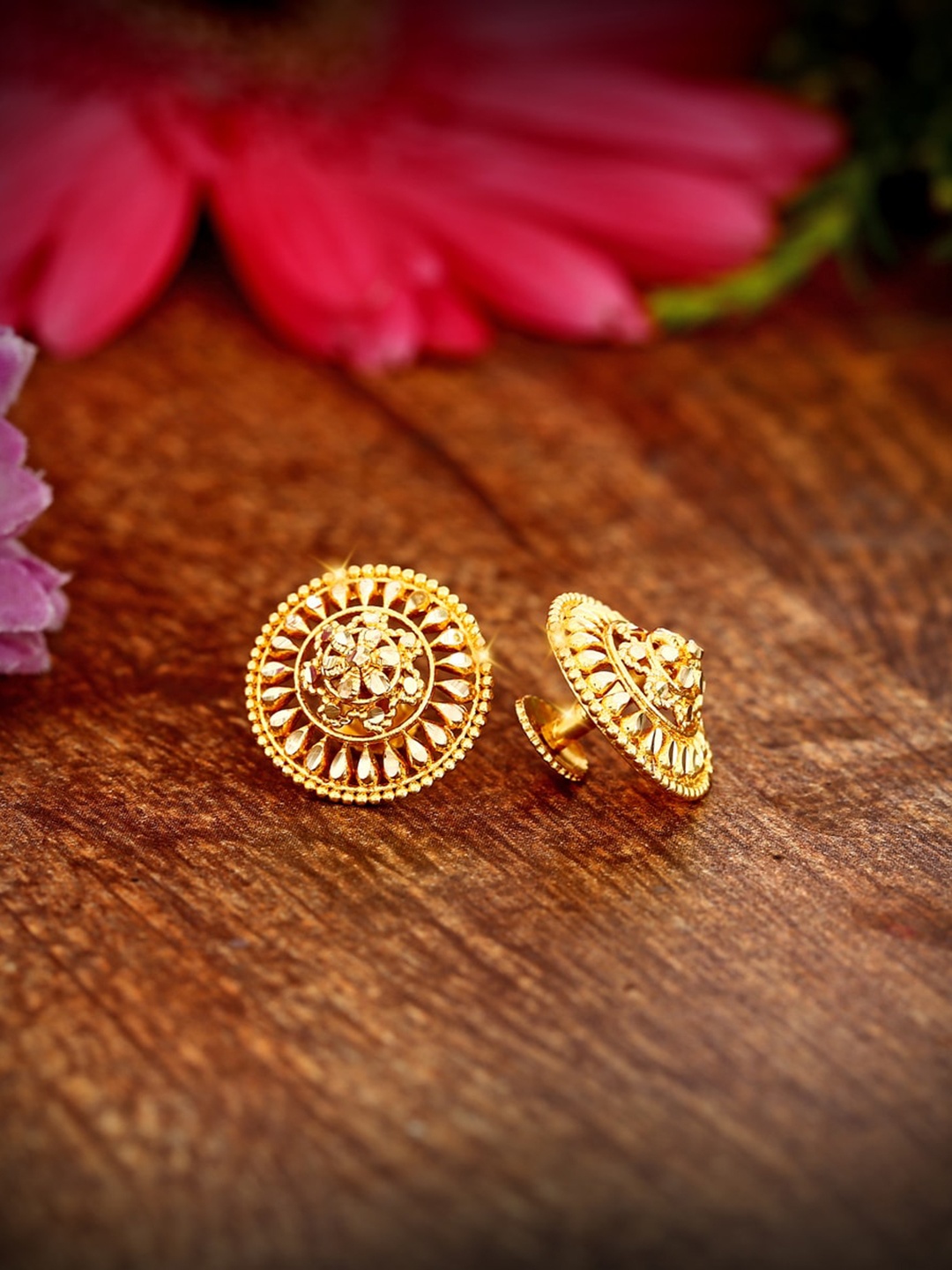 

Vighnaharta Gold-Plated Floral Studs Earrings