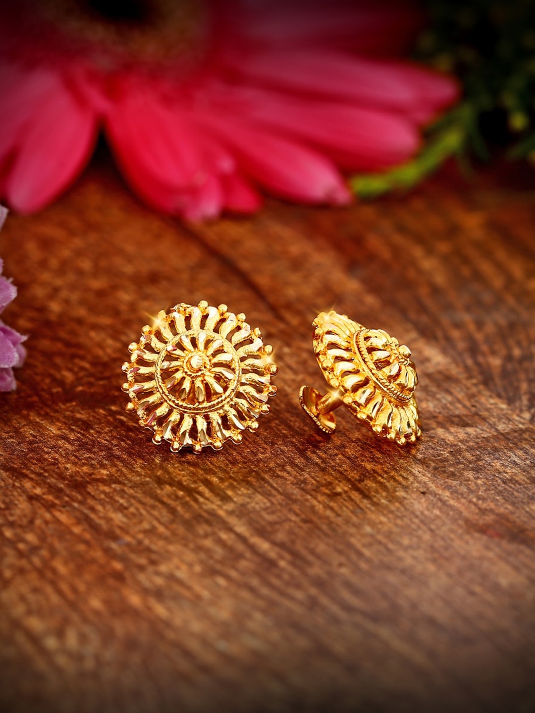 

Vighnaharta Gold-Plated Floral Studs Earrings