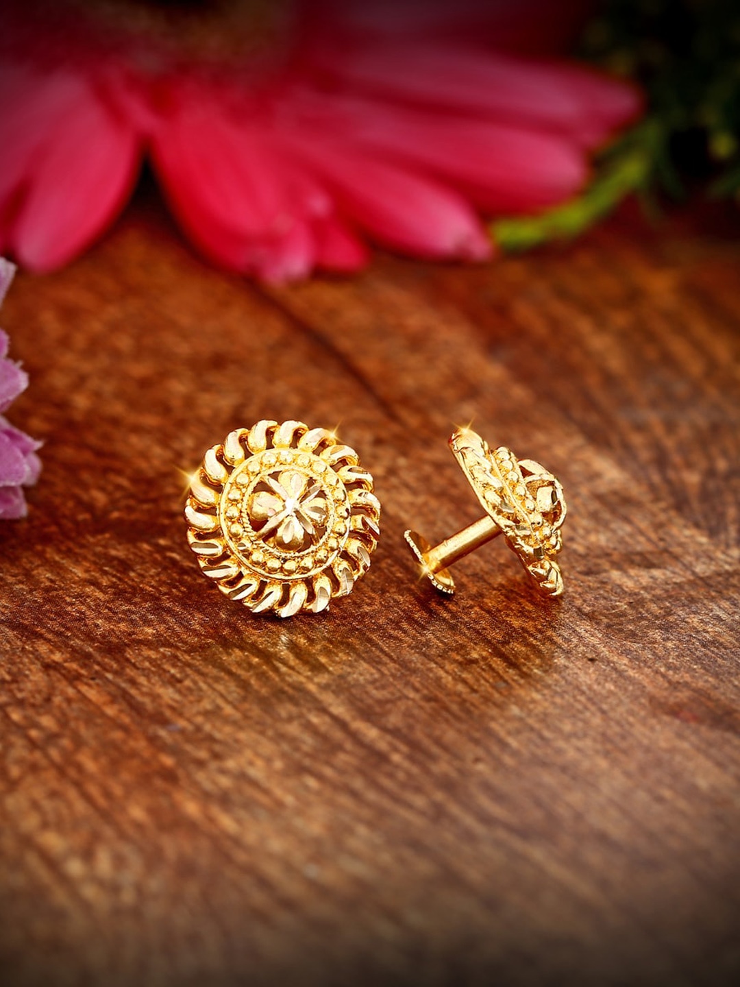 

Vighnaharta Gold-Plated Floral Studs Earrings