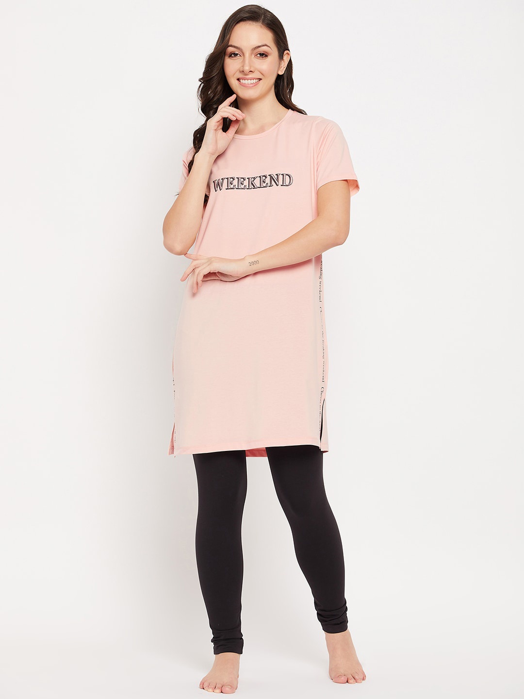 

MADAME M SECRET Typography Printed Night Suit, Peach