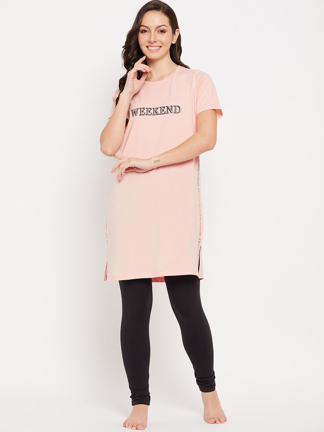 

MADAME M SECRET Typography Printed Night Suit, Peach