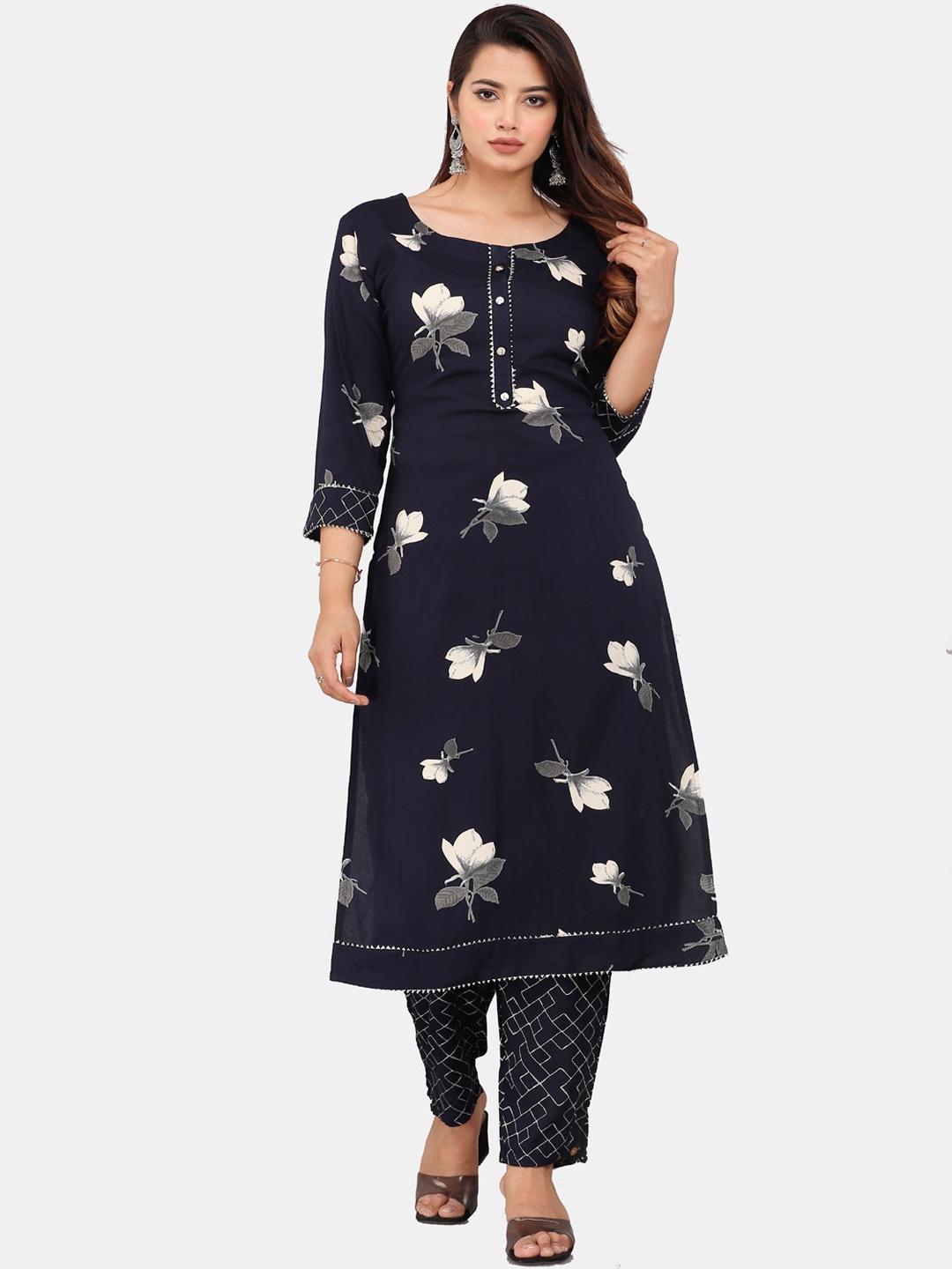 

KALINI Floral Printed Gotta Patti Kurta with Trousers, Navy blue