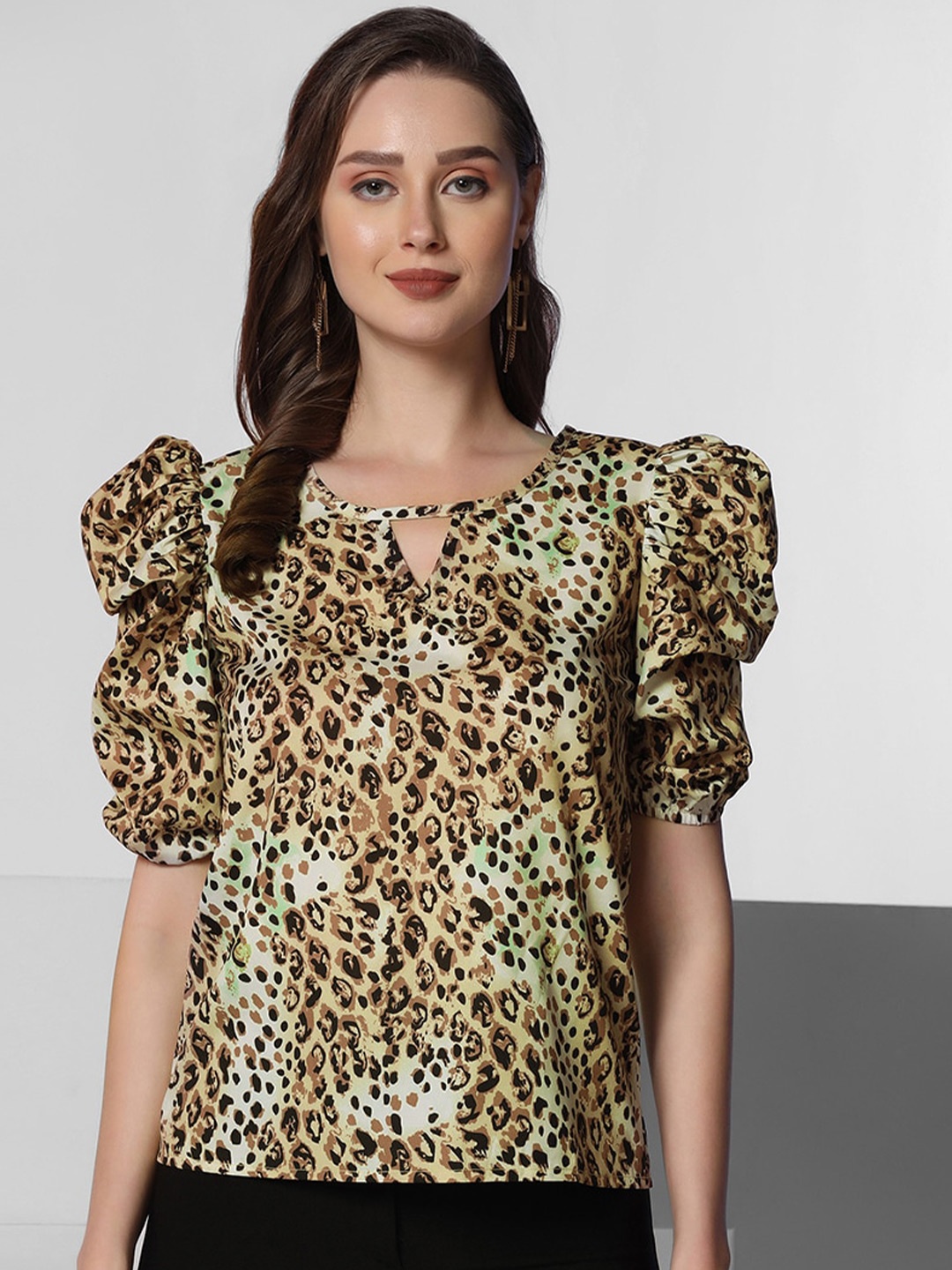 

Selvia Beige Animal Printed Keyhole Neck Puff Sleeves Crepe Top