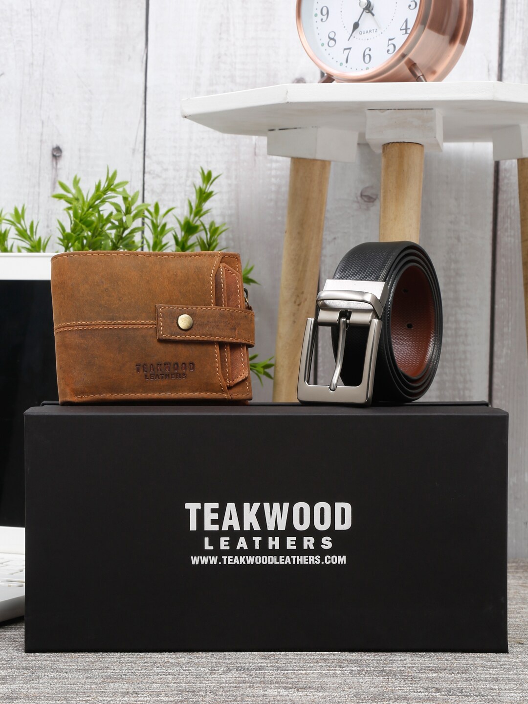 

Teakwood Leathers Men Set Of 2 Textured Leather Accessory Gift Set, Brown