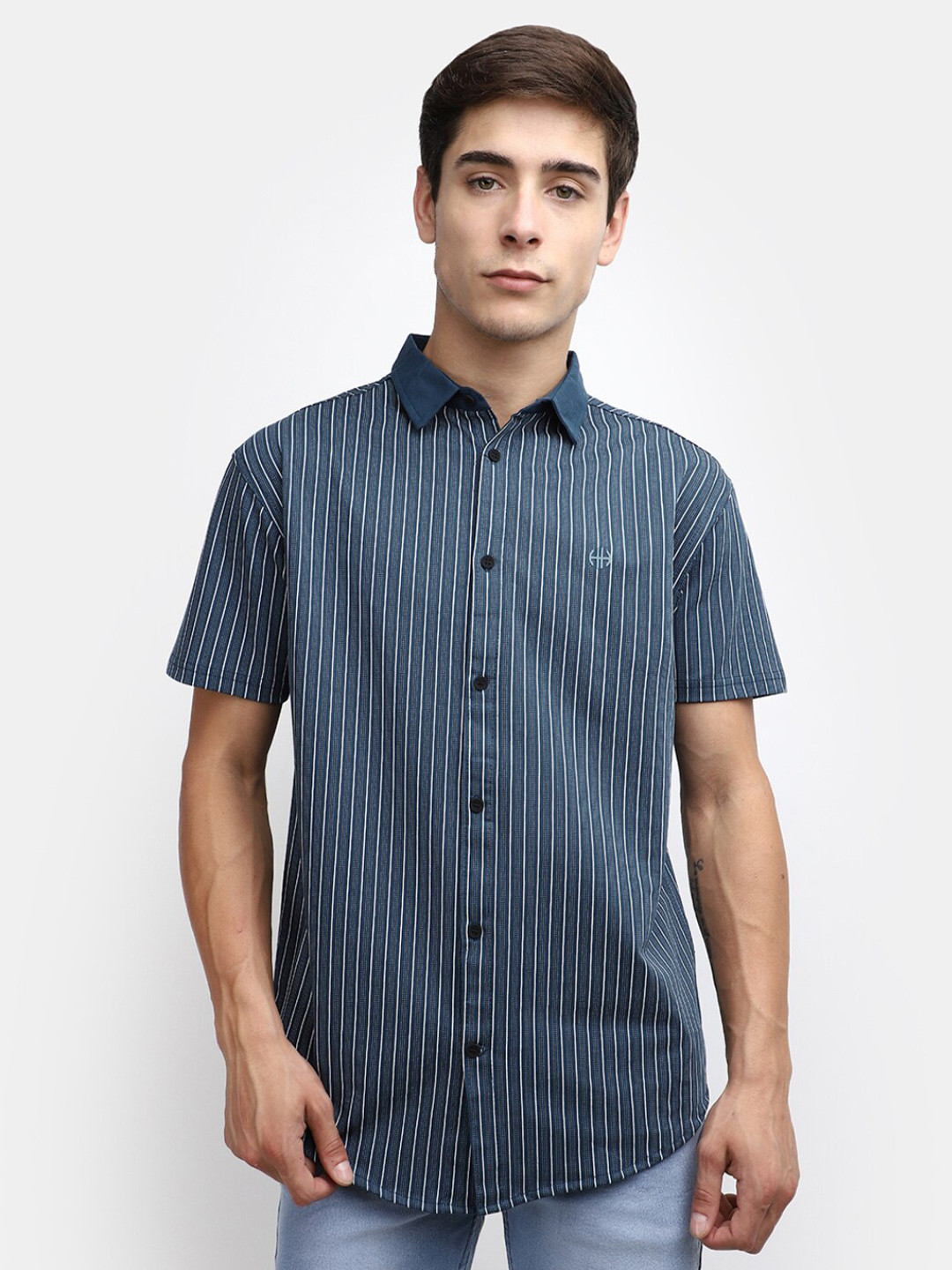 

V-Mart Vertical Striped Polo Collar Cotton Shirt, Blue