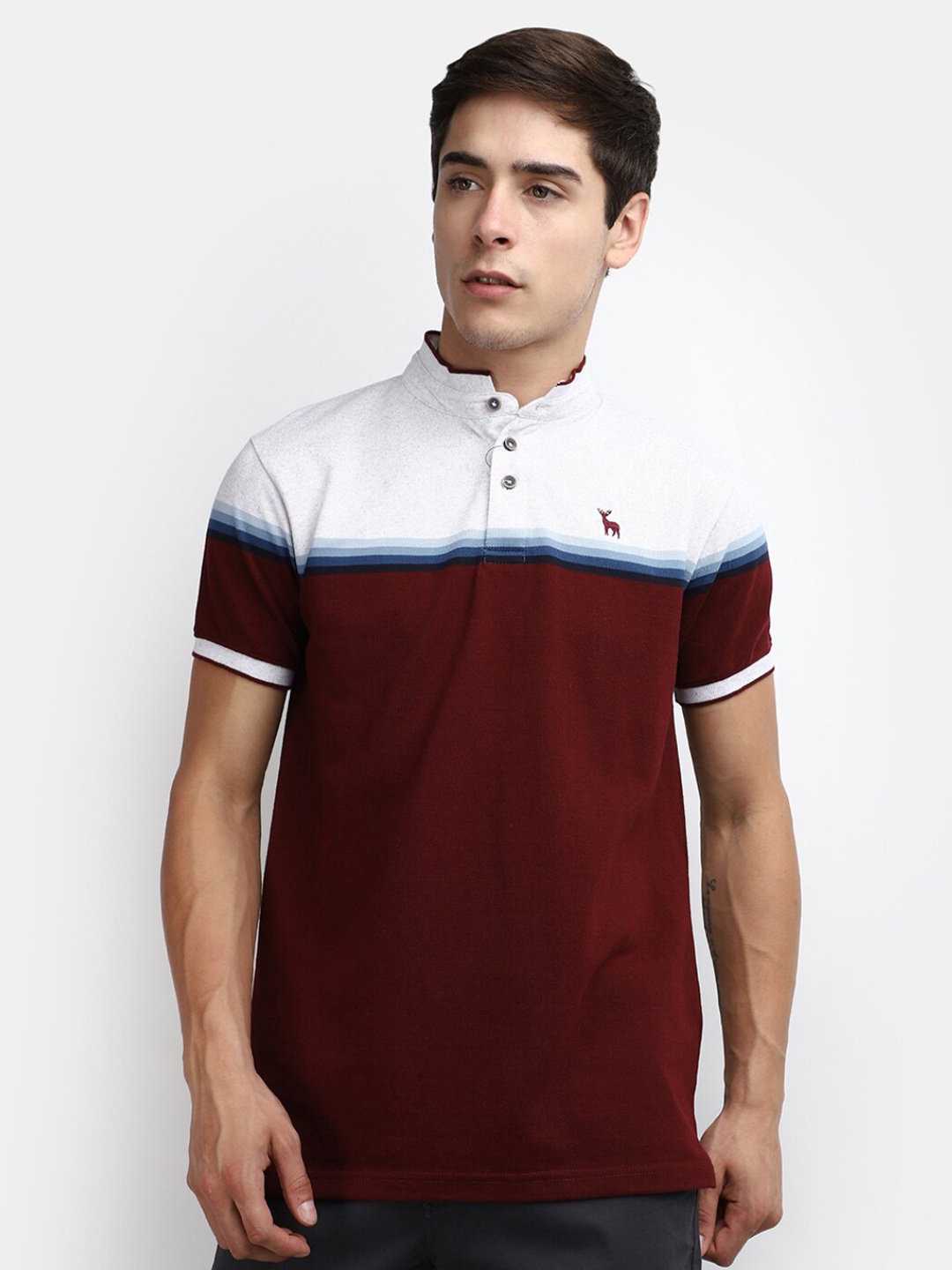 

V-Mart Coloublocked Henley Neck Cotton T-shirt, Maroon