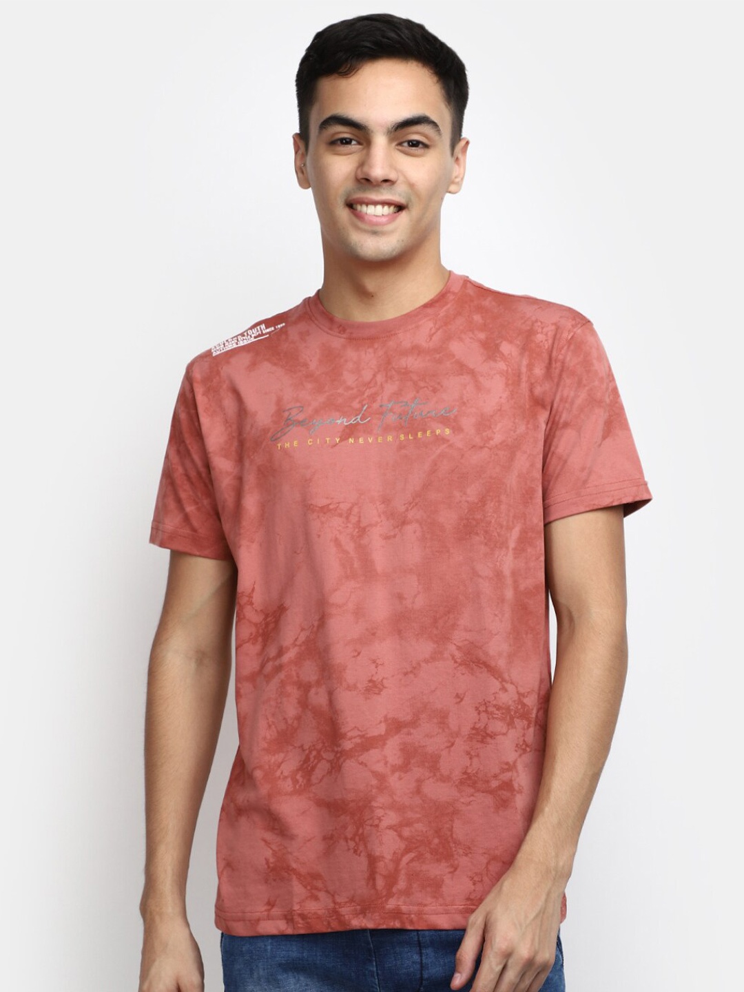 

V-Mart Abstract Printed Cotton Casual T-shirt, Rust