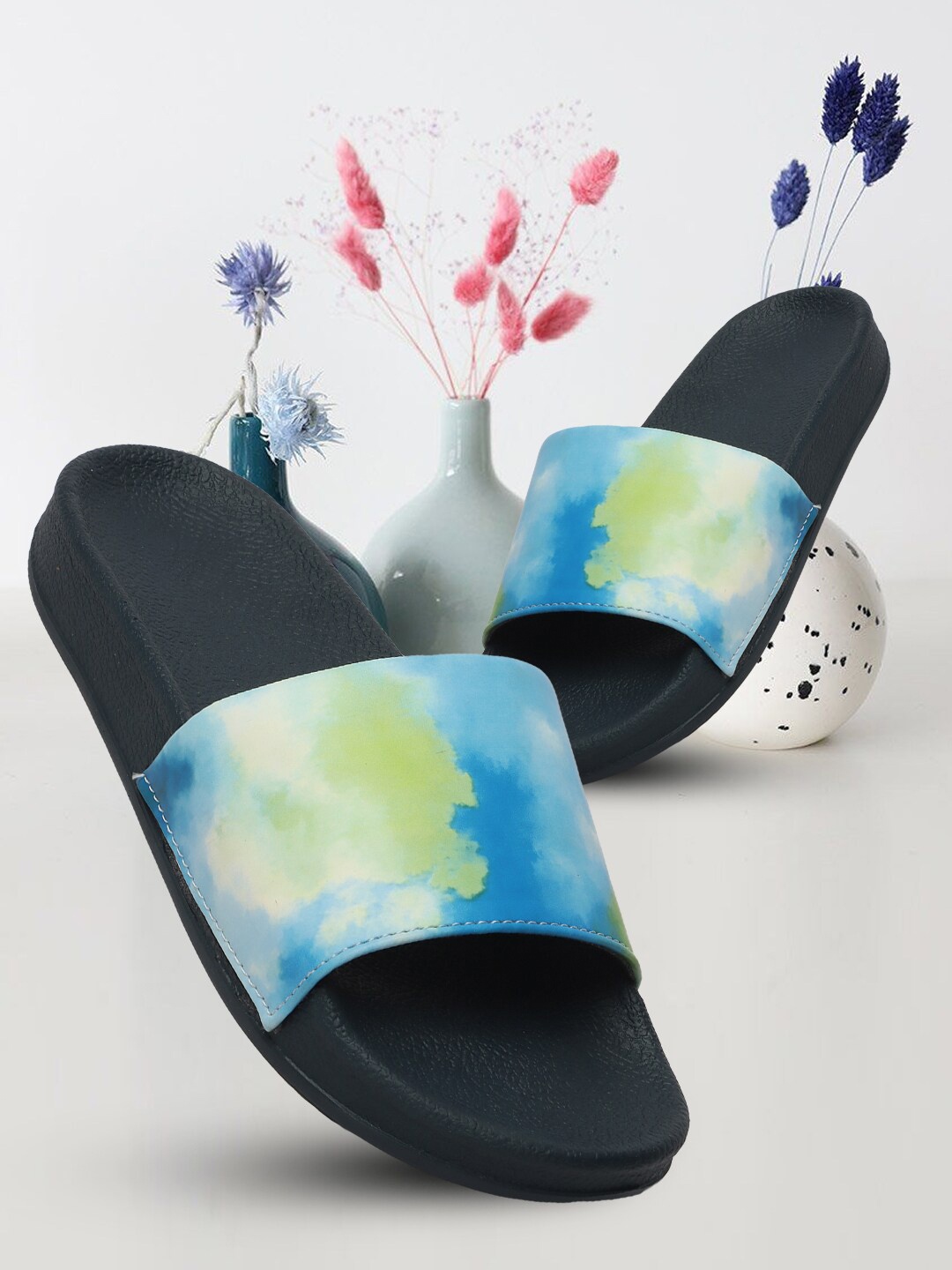 

Colo Women Printed Sliders, Navy blue