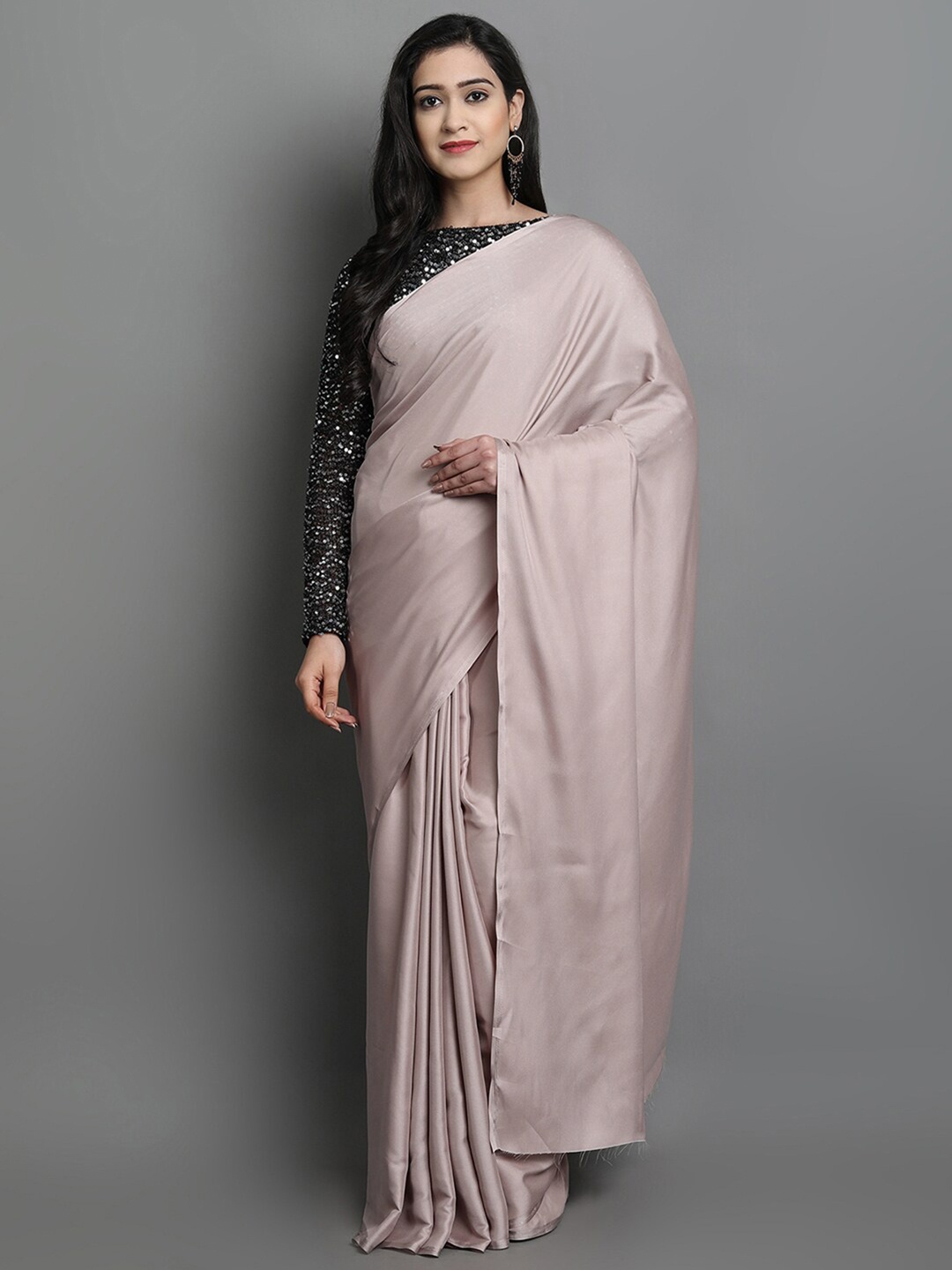 

VILLAGIUS Satin Saree With Sequinned Velvet Blouse, Silver