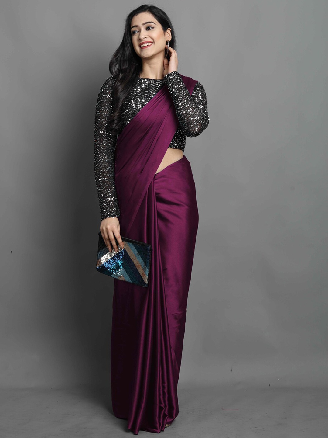 

VILLAGIUS Satin Saree With Embellished Blouse Piece, Burgundy