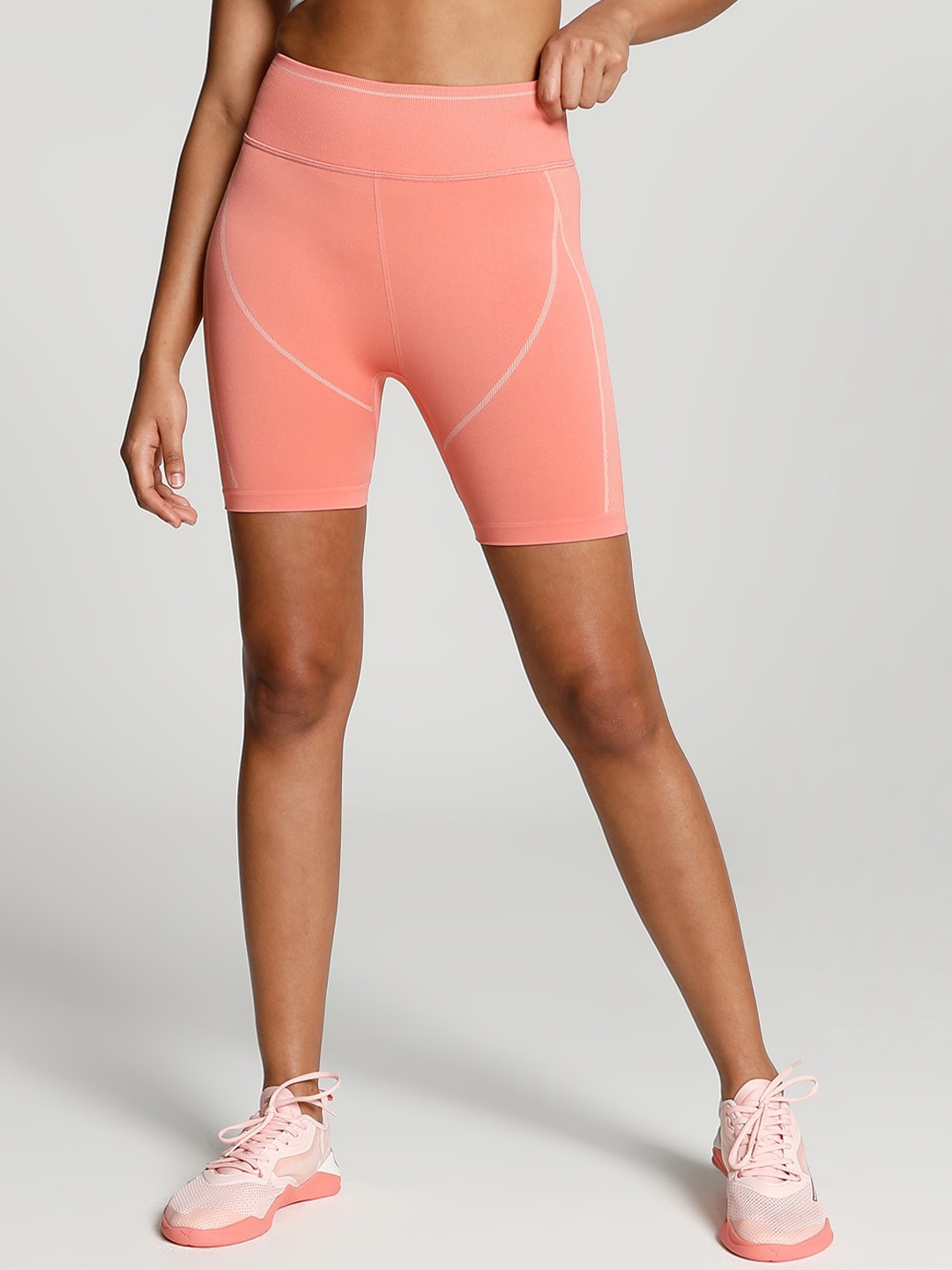 

Puma Women Formknit Seamless Training Shorts, Peach