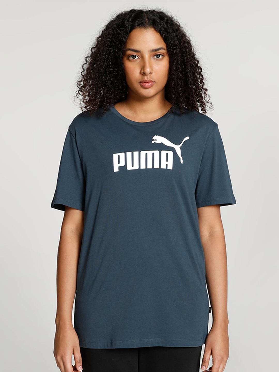 

Puma ESS Logo Relaxed Fit T-Shirt, Navy blue