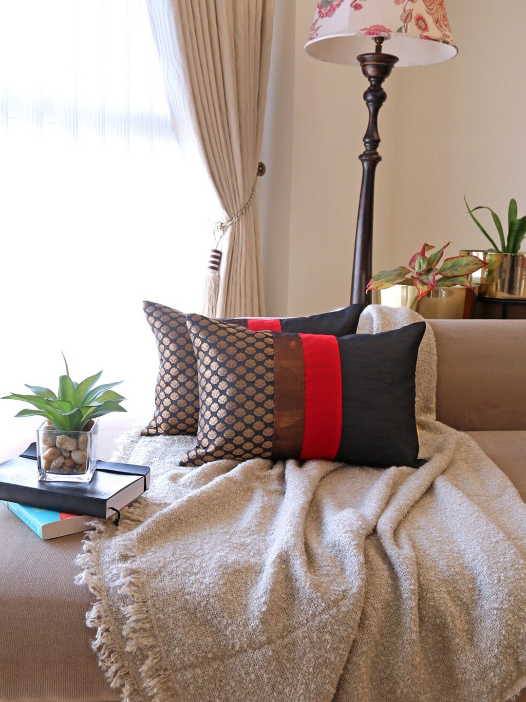 

ANS Black & Red 2-Pieces Ethnic Motifs Rectangle Brocade Cushion Covers