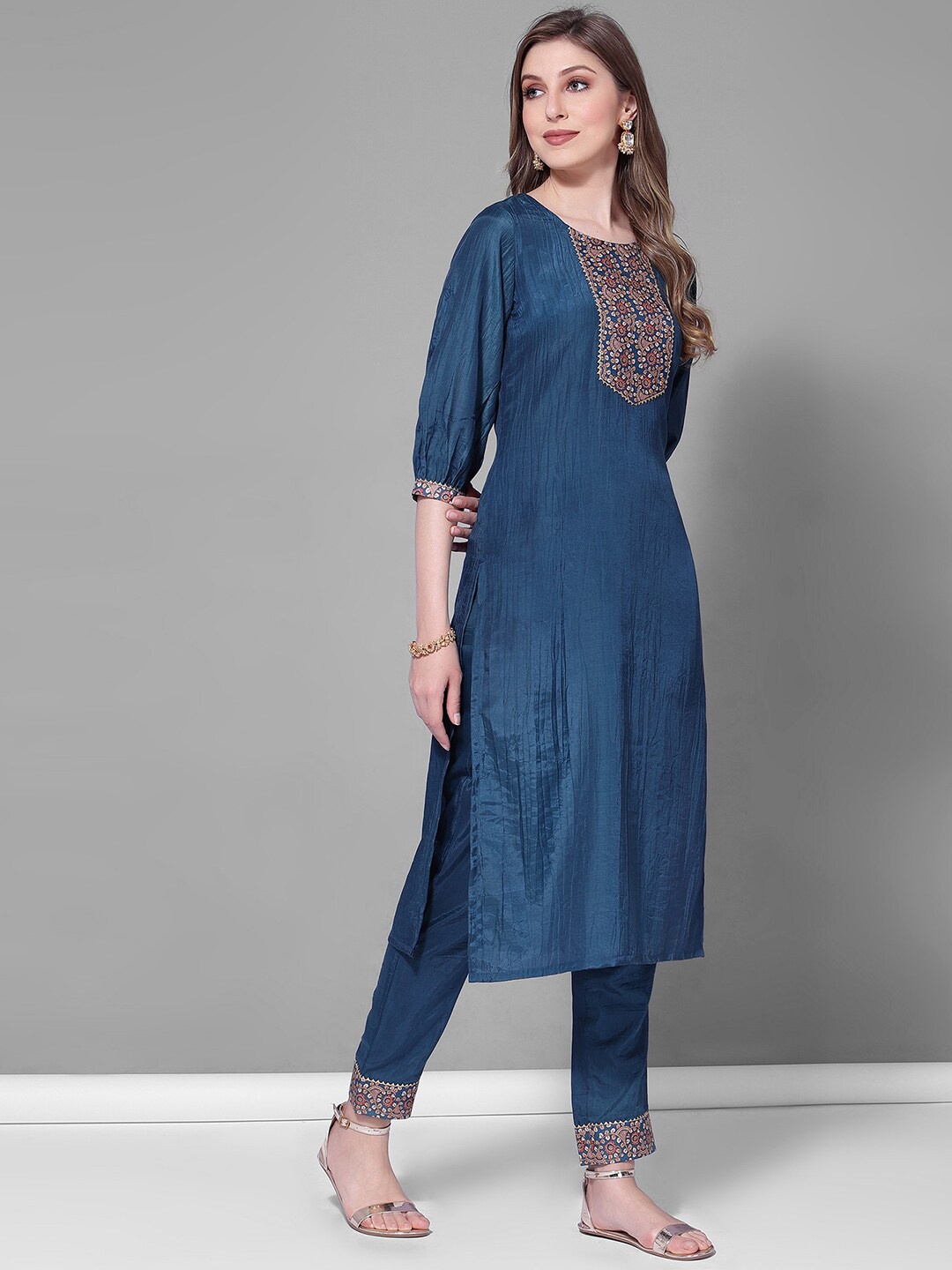 

SKYLEE Blue Floral Yoke Design Gotta Patti Kurta with Trousers