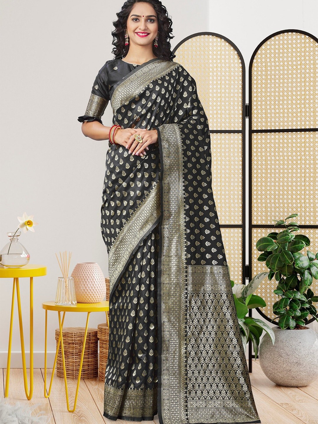 

Fashion Booms Ethnic Woven Design Zari Pure Silk Banarasi Saree, Black
