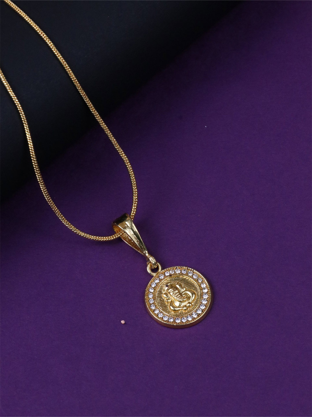 

LAFORWORD Men Brass Gold-Plated Chain